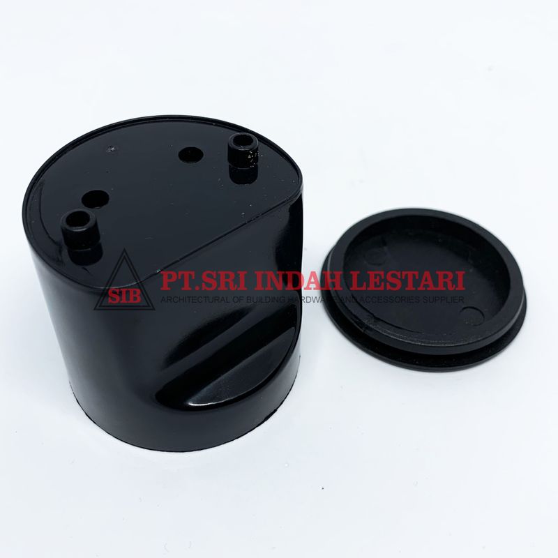 CUB DOOR KNOB BLACK PLASTIC MOA 3