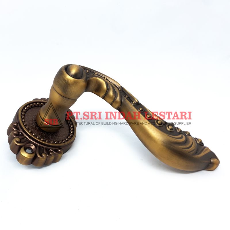 LEVER HANDLE ROSES V21726 MCF 3