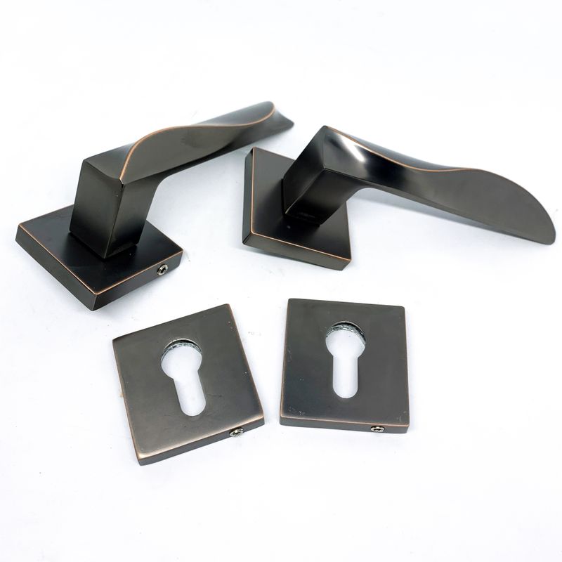 LEVER HANDLE ROSES V32818 BLACK COOPER 2